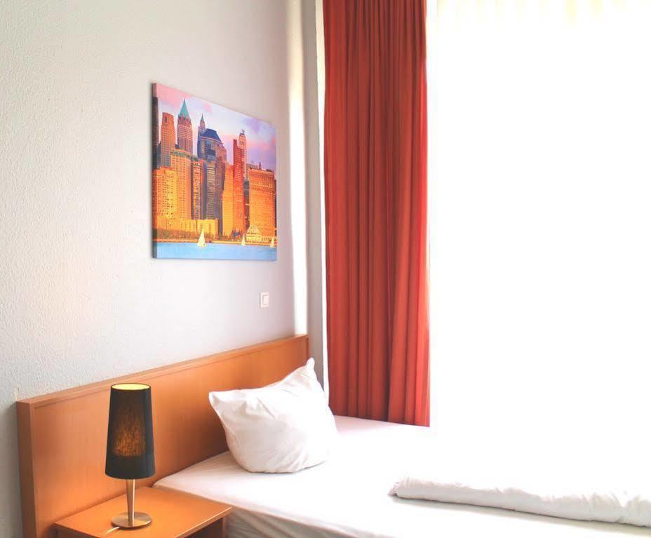 Tm Hotel Duesseldorf מראה חיצוני תמונה